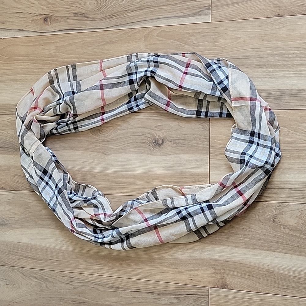 V. FRAAS Tan Black Red Plaid Scarf